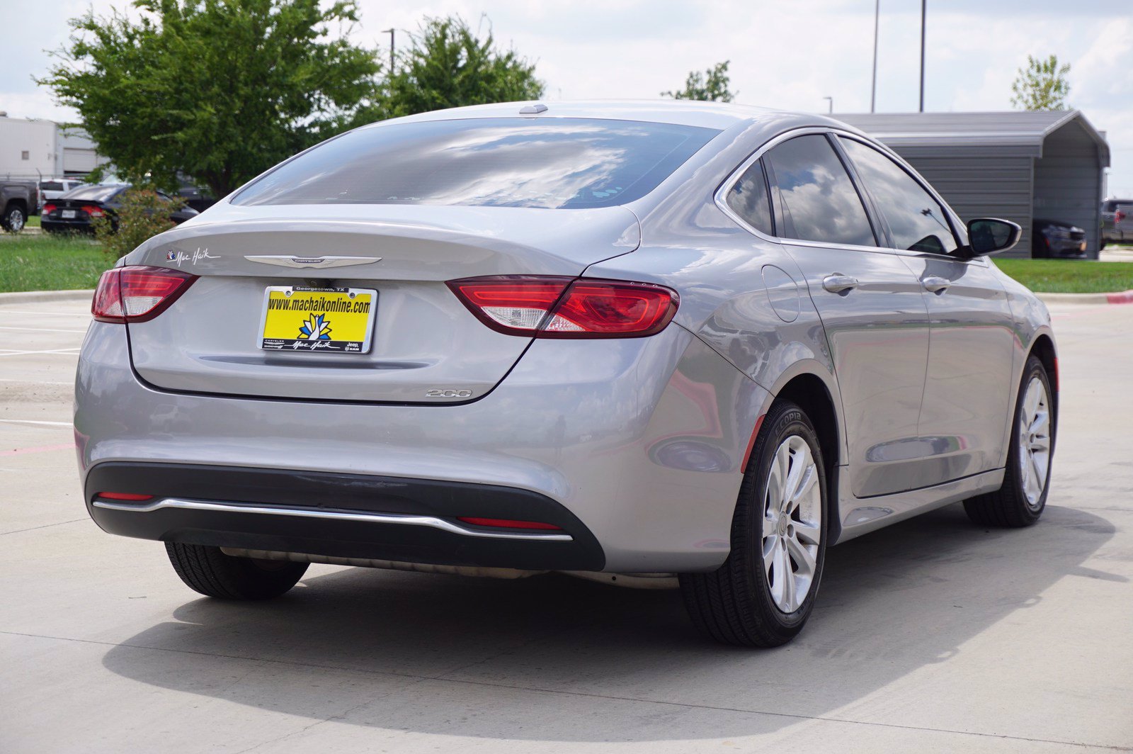 Pre-Owned 2015 Chrysler 200 Limited FWD 4dr Car